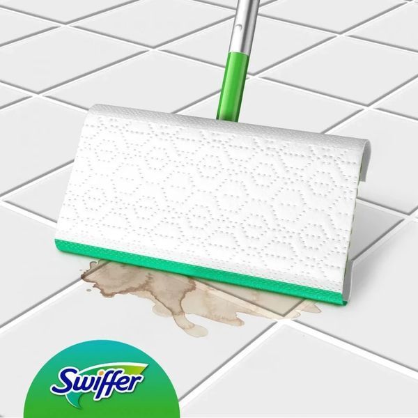 Змінні вологі серветки для швабри Swiffer Wet з ароматом Лимону 24 шт 5413149758865 фото