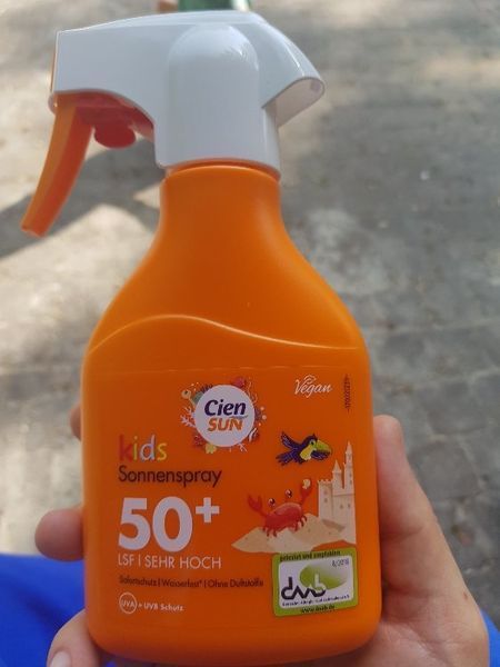 Сонцезахисний спрей для дітей Cien Kids SPF 50+, захист від UVA/UVB, 250 мл 4335619130616 фото